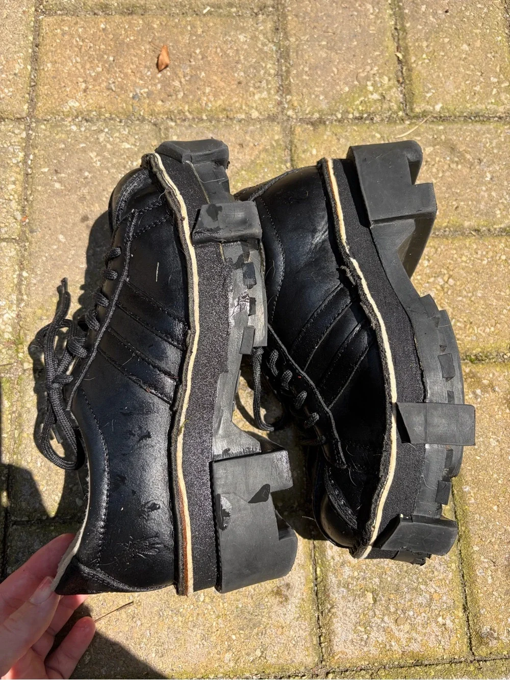 Vintage 90s Fly London Black Leather Platform Lace-Up Shoes